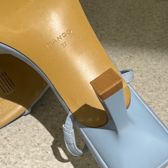 Elegant Blue Women's Sandals - Picture 3 of 4